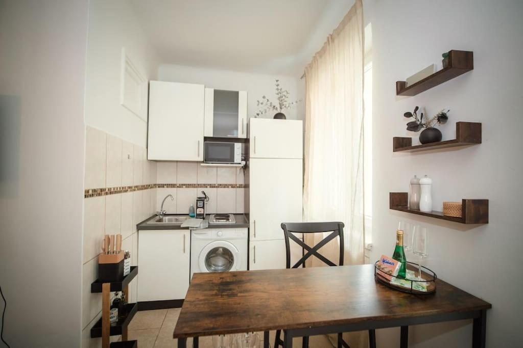 Cozy City Apartments In Center K19 Wina Bagian luar foto